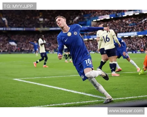 意甲激战那不勒斯狂胜切尔西6比2帽子戏法引发转会热议