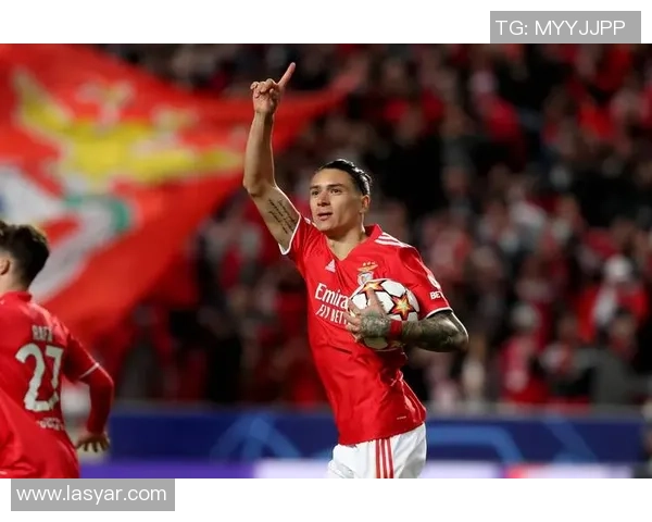 友谊赛惊现冷门本菲卡与利物浦激战成平局补时进球引发全场狂欢