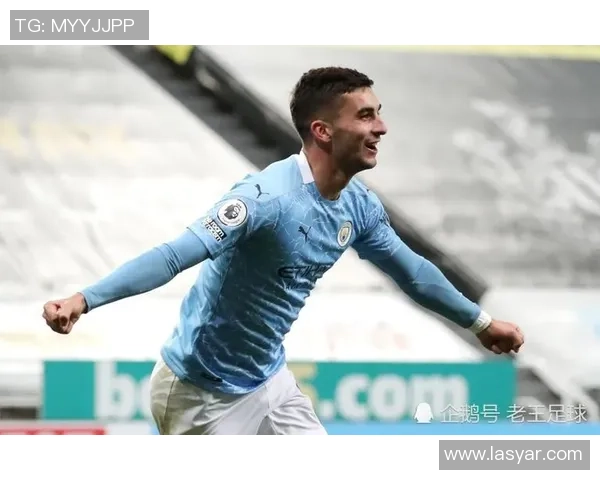 AC米兰逆转莱比锡3-2绝杀时刻引发全场狂欢精彩回顾