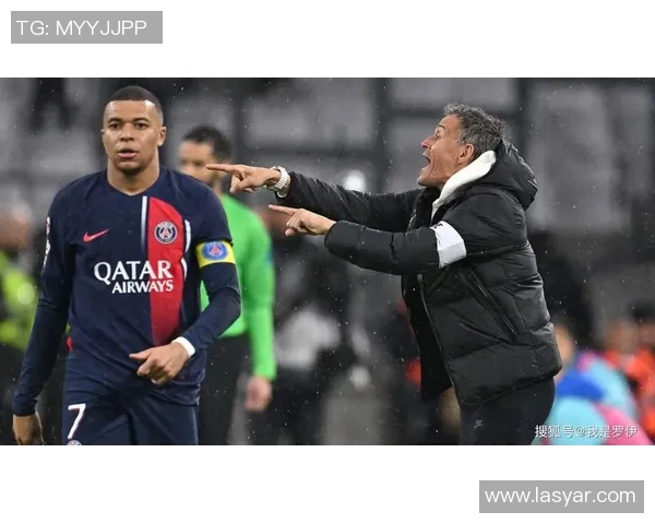 意甲激战巴萨3-0巴黎圣日耳曼神奇扑救引发全场狂欢战术分析深度解读