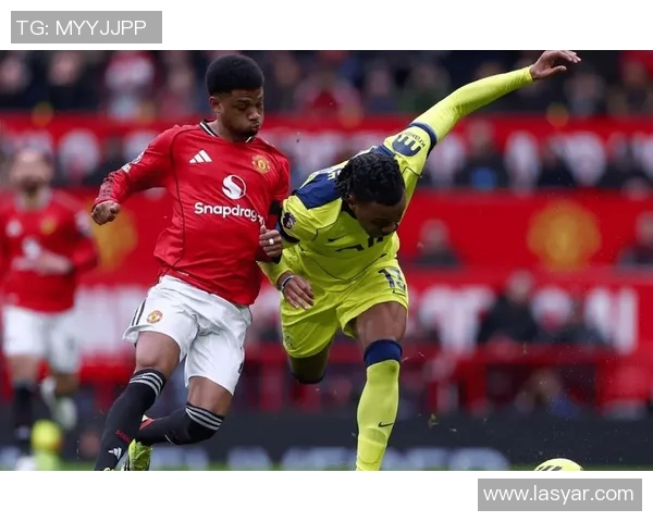 英超惊天冷门热刺逆袭曼城五球大胜引发红牌争议